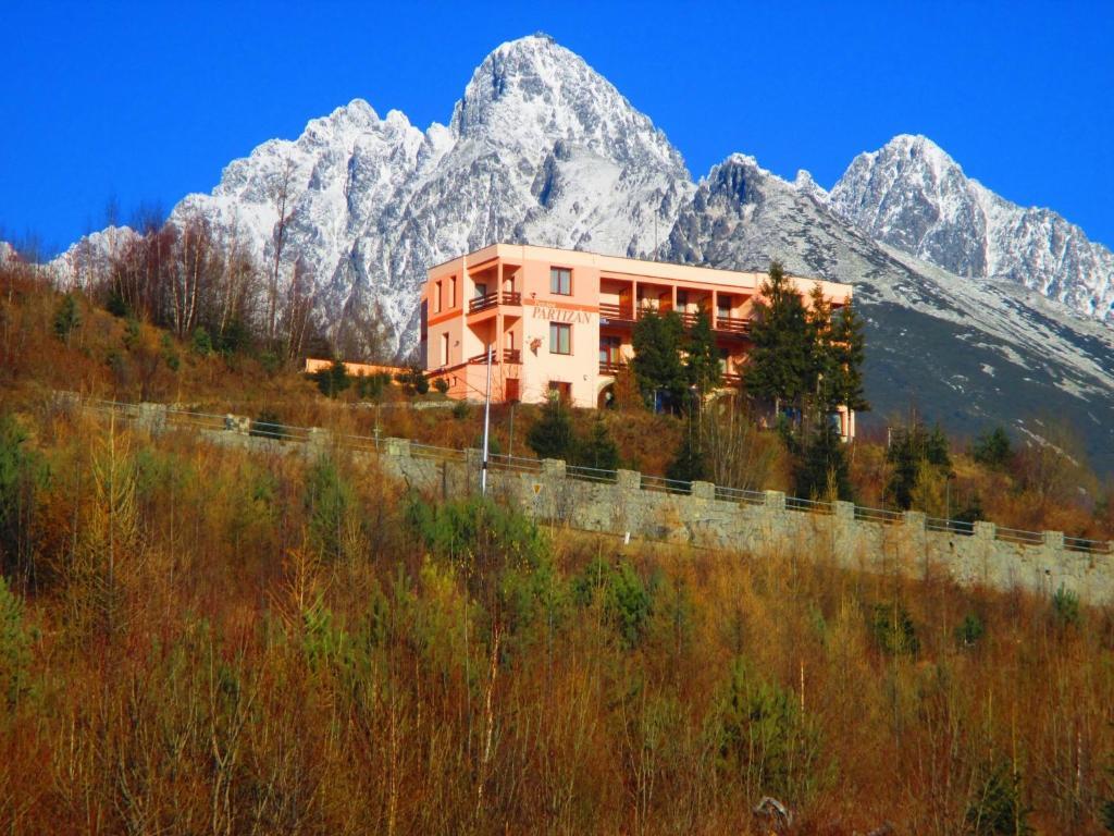 Penzion Partizan Vysoké Tatry Dış mekan fotoğraf